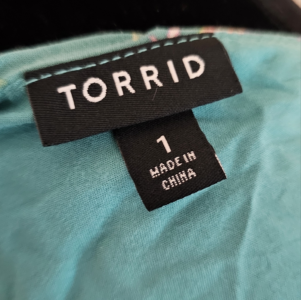 Torrid 1x adjustable strap teal floral tank - Picture 4 of 8